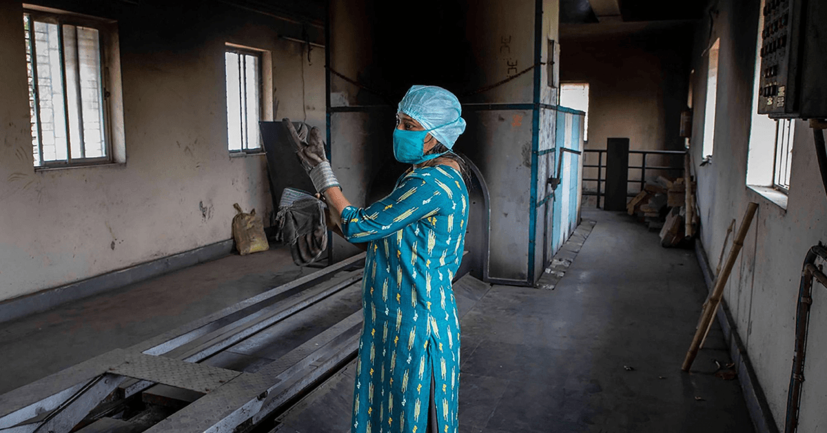 Bengal woman performs 5,000+ last rites, breaking gender barriers